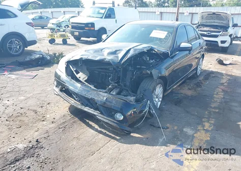 2008 Mercedes-Benz C 300 Luxury/Sport z USA, uszkodzony, nr VIN WDDGF54X88F045834